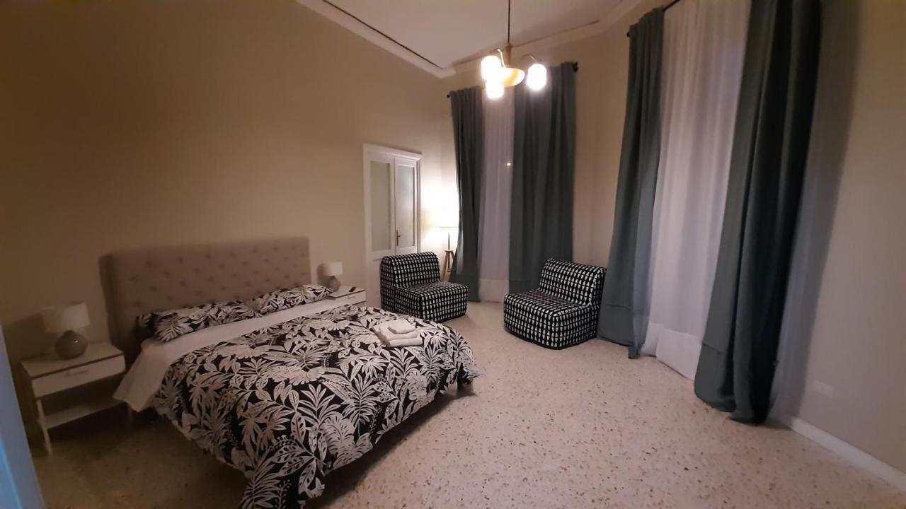 Ferienwohnung Palazzetto Di Neubourg Neapel Exterior foto
